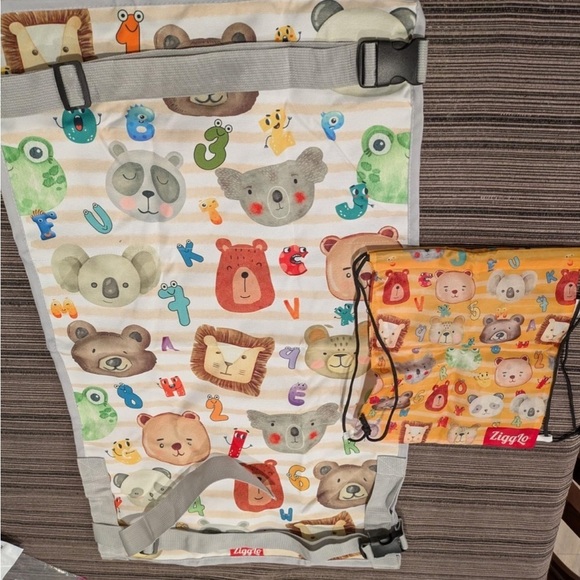 Brand New Toddler Airplane Bed Seat Extender Flying Travel Colorful Animals - Picture 1 of 15